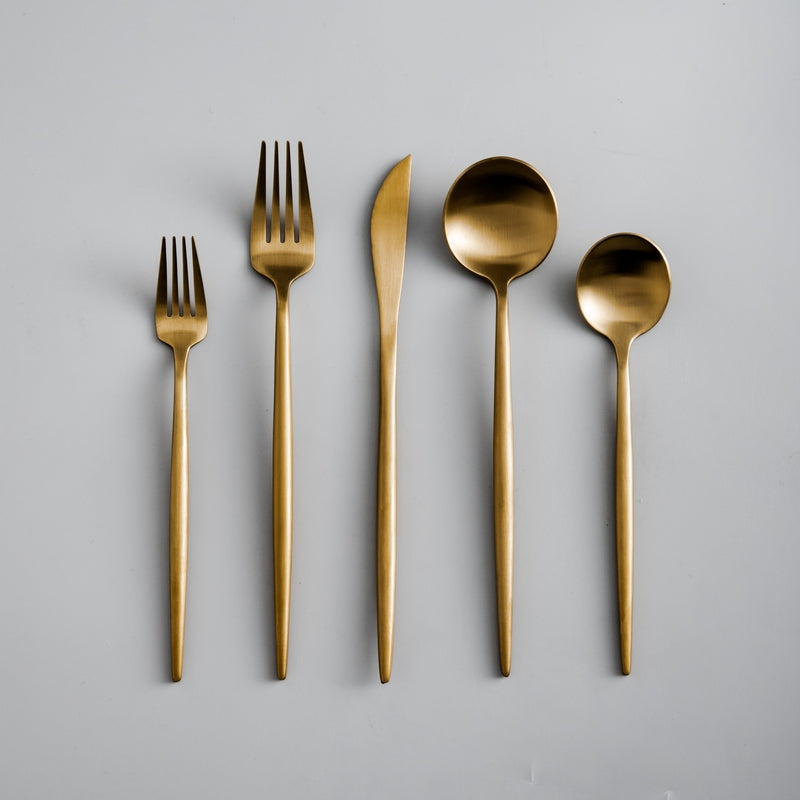 Gold Stainless Steel Cutlery Set with Forks, Knives, and Spoons for Dining Table Use