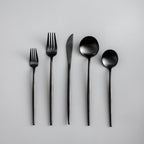 Gold Stainless Steel Cutlery Set with Forks, Knives, and Spoons for Dining Table Use