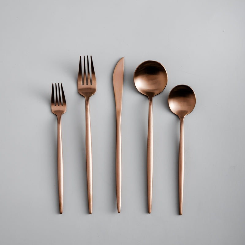 Gold Stainless Steel Cutlery Set with Forks, Knives, and Spoons for Dining Table Use