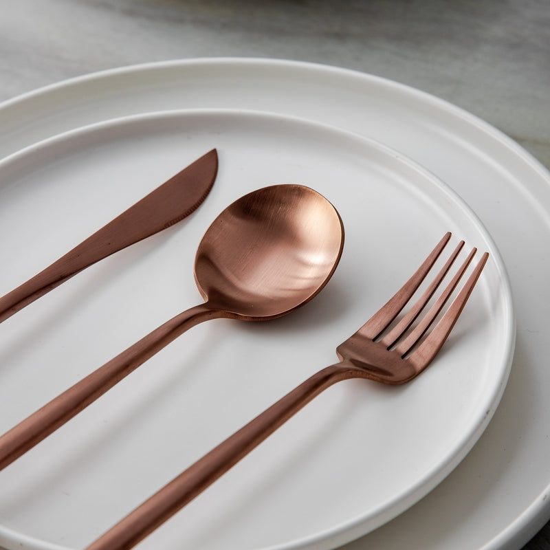 Gold Stainless Steel Cutlery Set with Forks, Knives, and Spoons for Dining Table Use